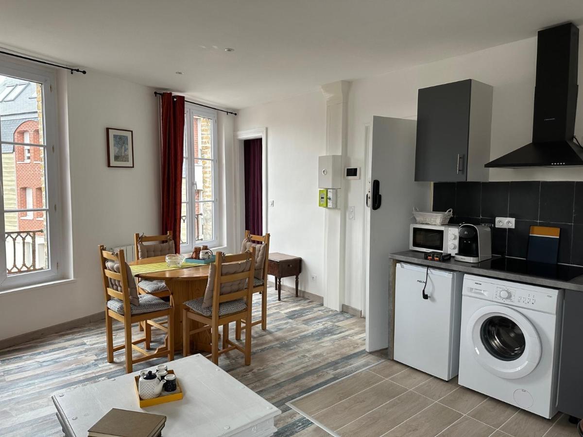 Des Beaux Appartements Deluxe Dieppe Extérieur photo