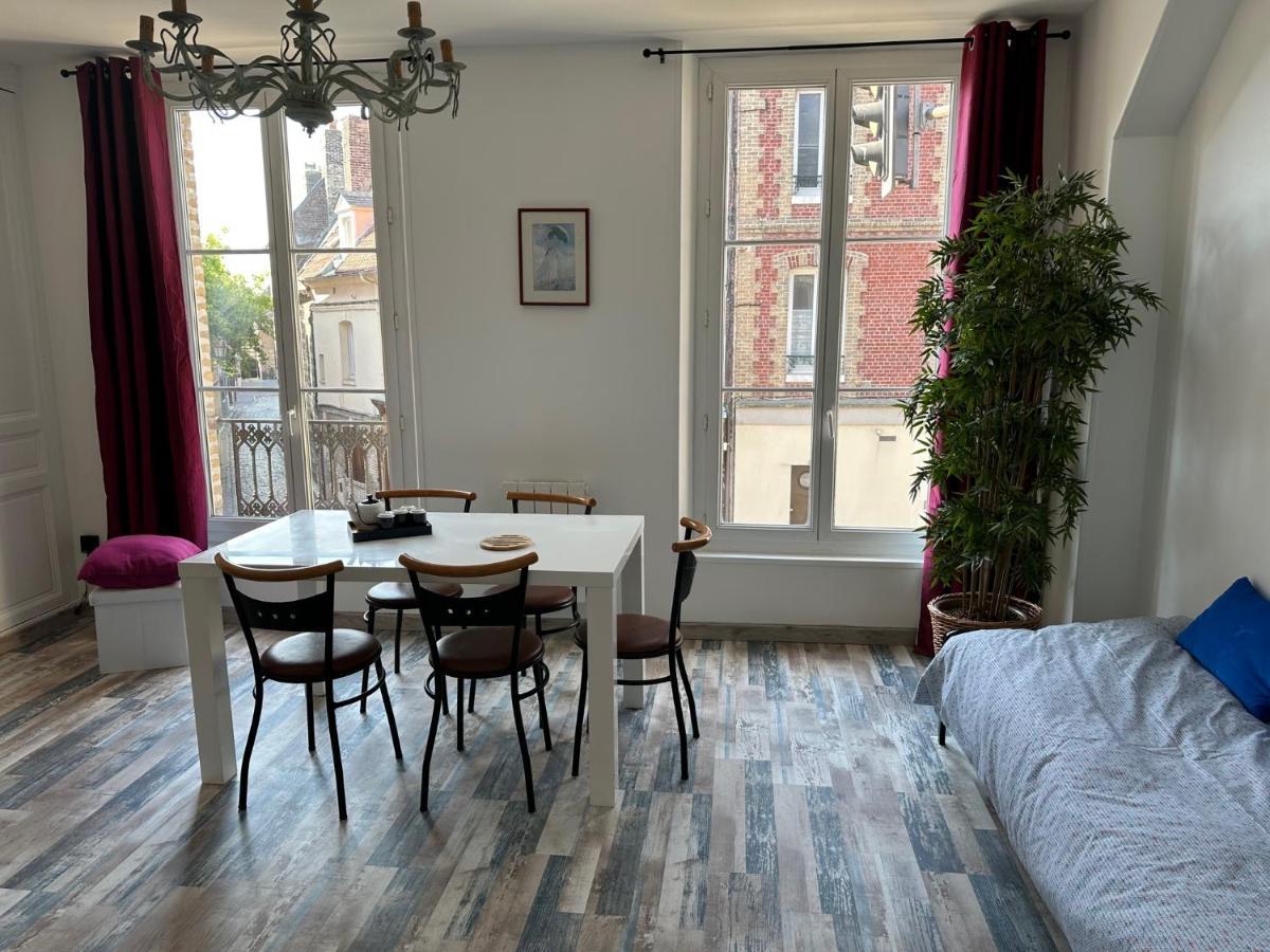 Des Beaux Appartements Deluxe Dieppe Extérieur photo